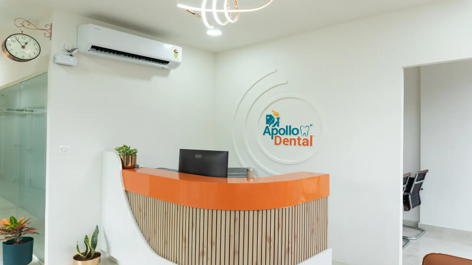 Apollo Dental reception